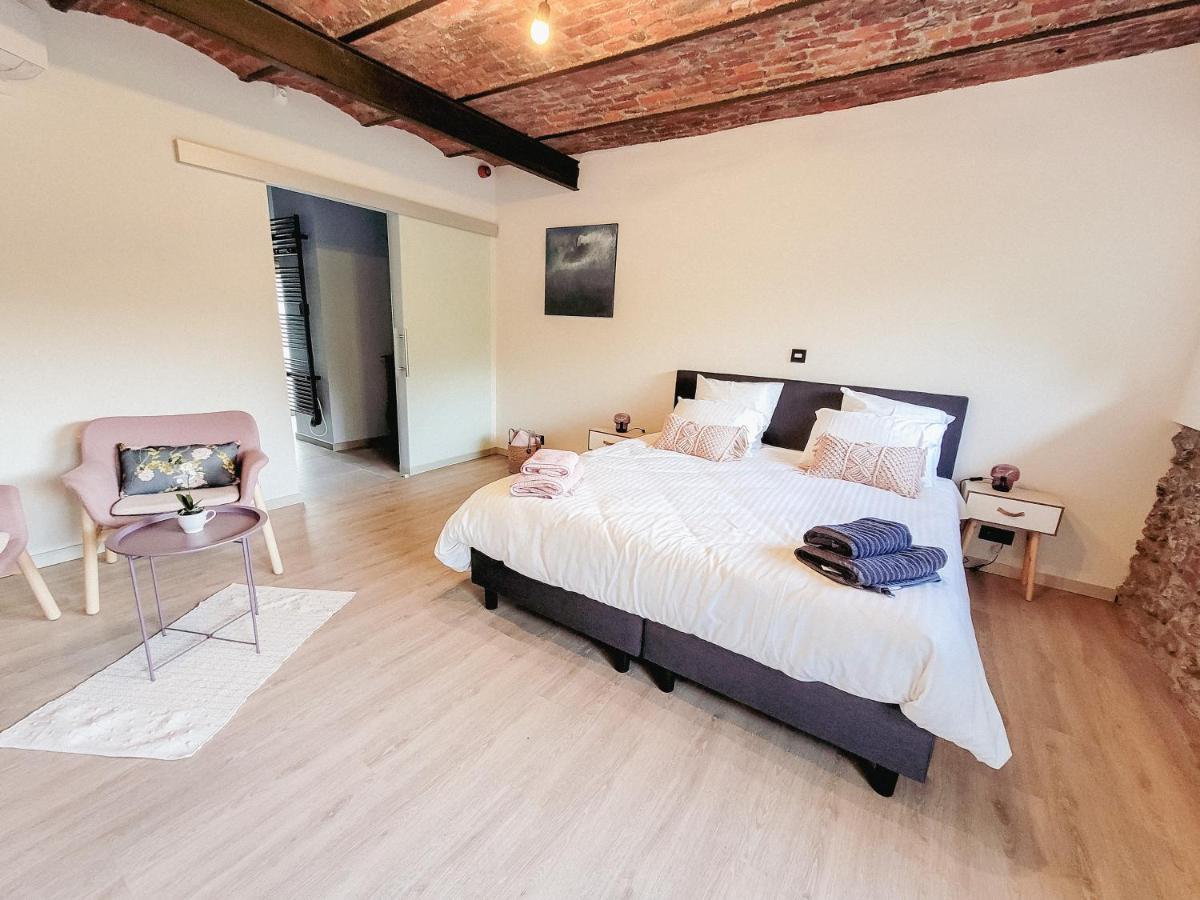 Bed and Breakfast Au Bout De Mes Reves Walcourt Exterior foto