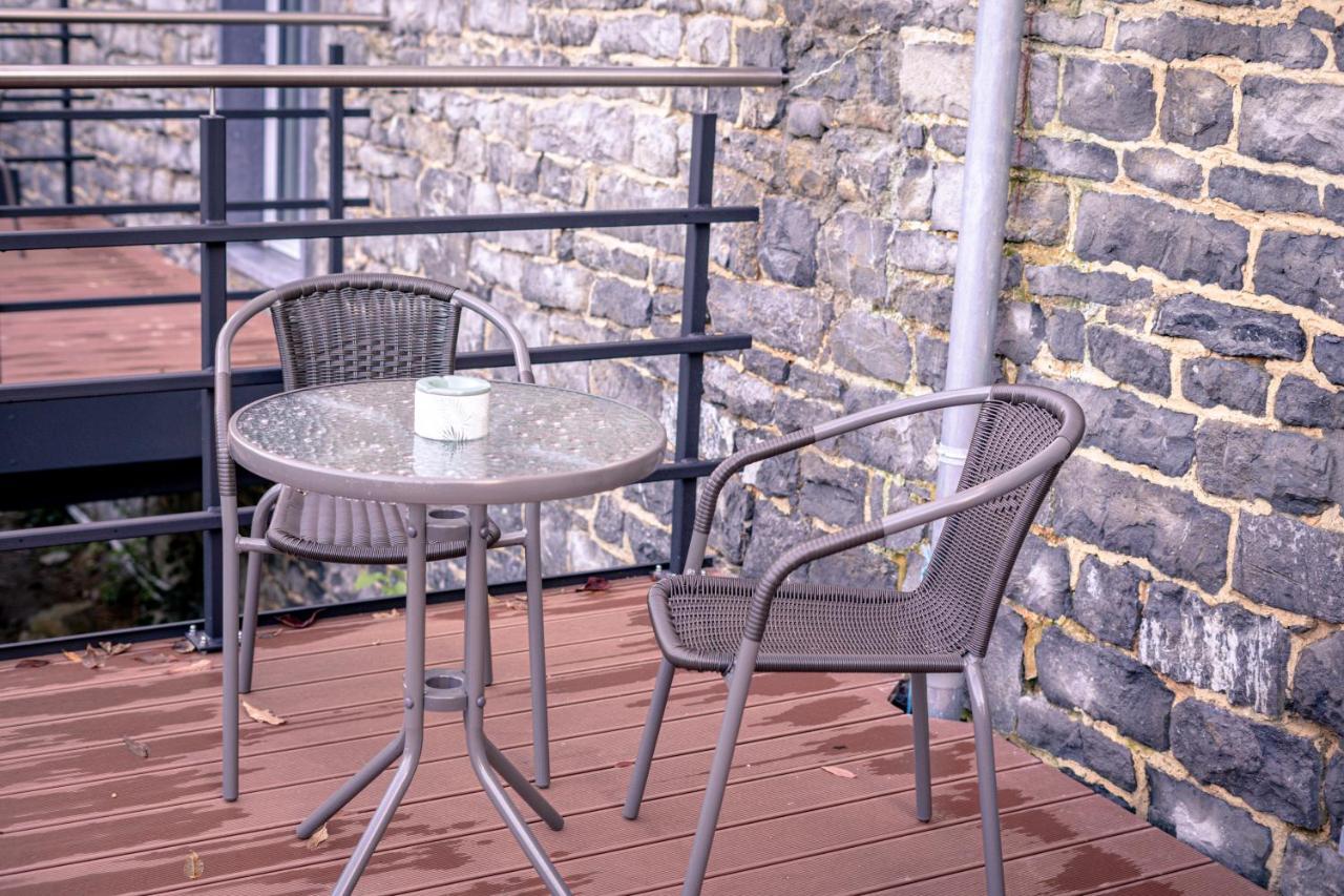 Bed and Breakfast Au Bout De Mes Reves Walcourt Exterior foto