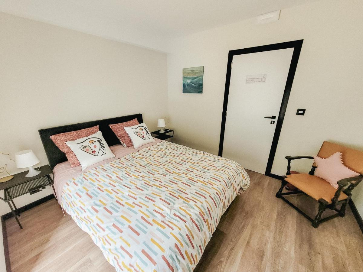 Bed and Breakfast Au Bout De Mes Reves Walcourt Exterior foto