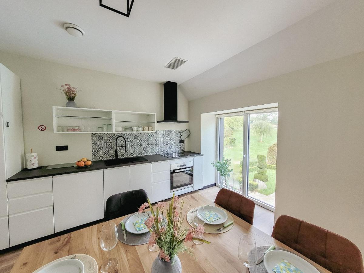 Bed and Breakfast Au Bout De Mes Reves Walcourt Exterior foto