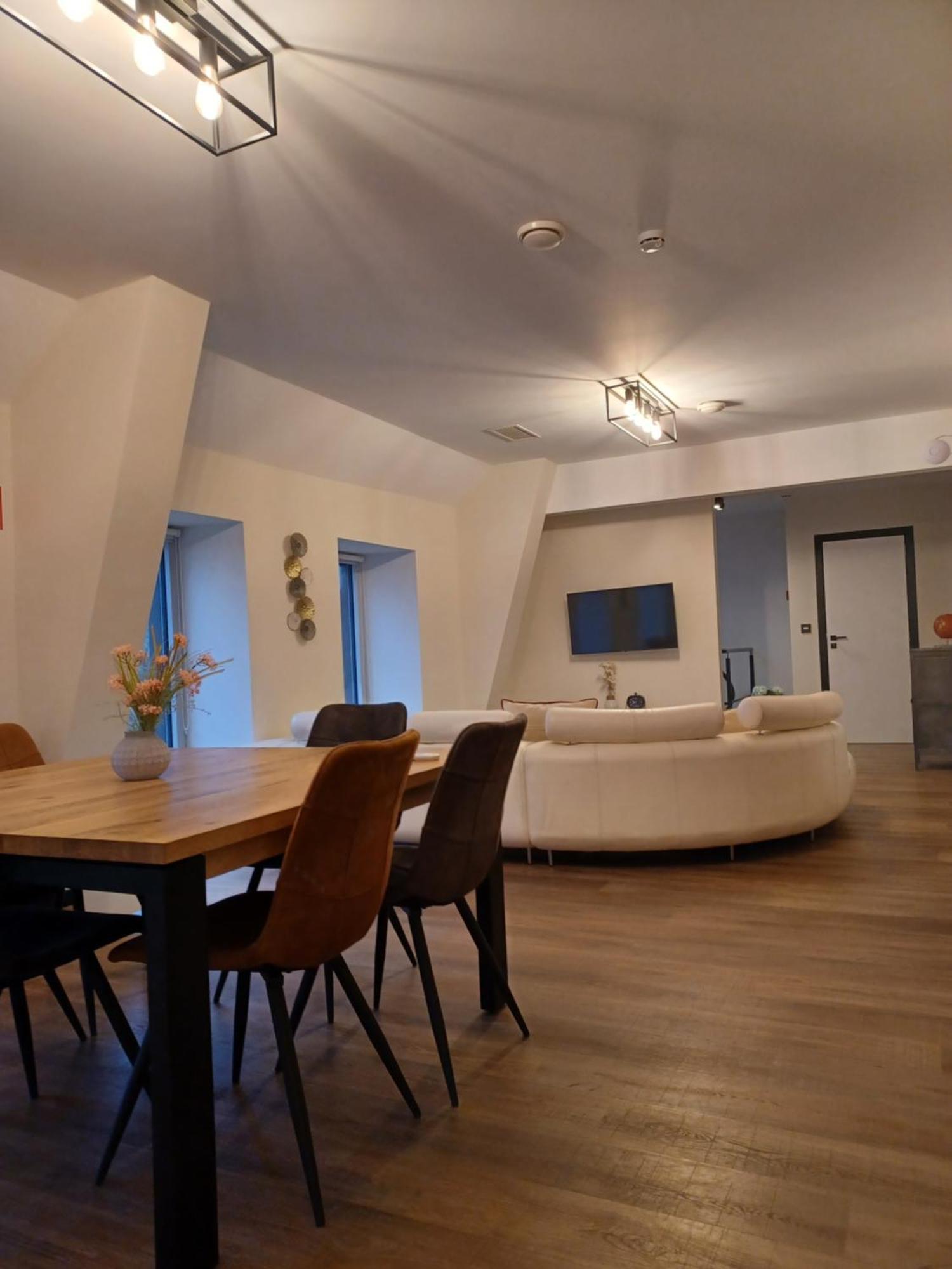 Bed and Breakfast Au Bout De Mes Reves Walcourt Exterior foto